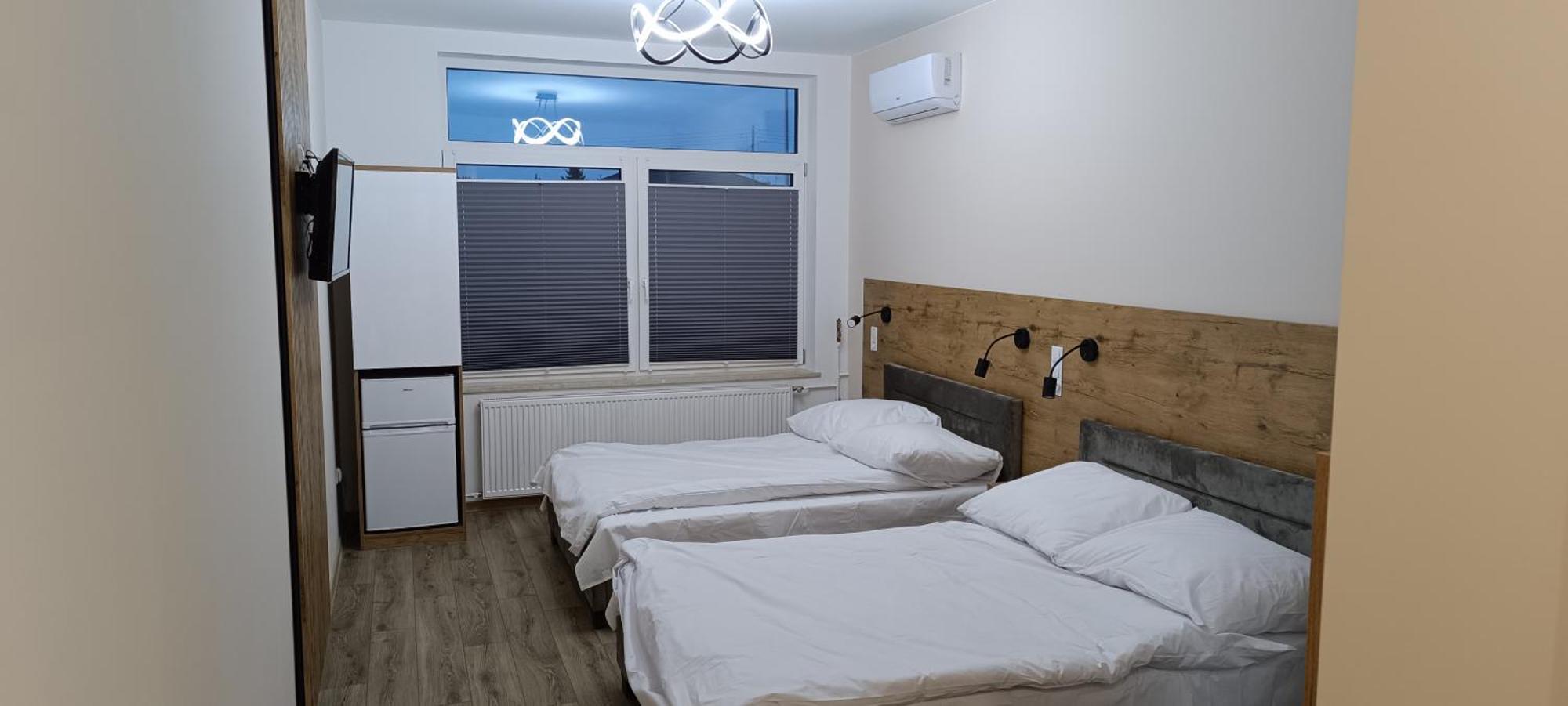 Ground Floor Rooms วอมซา ภายนอก รูปภาพ