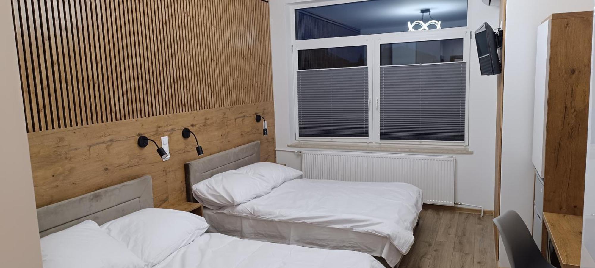 Ground Floor Rooms วอมซา ภายนอก รูปภาพ